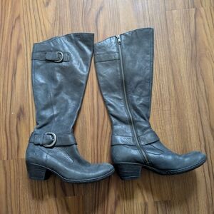 Black Knee-High Women's Boots